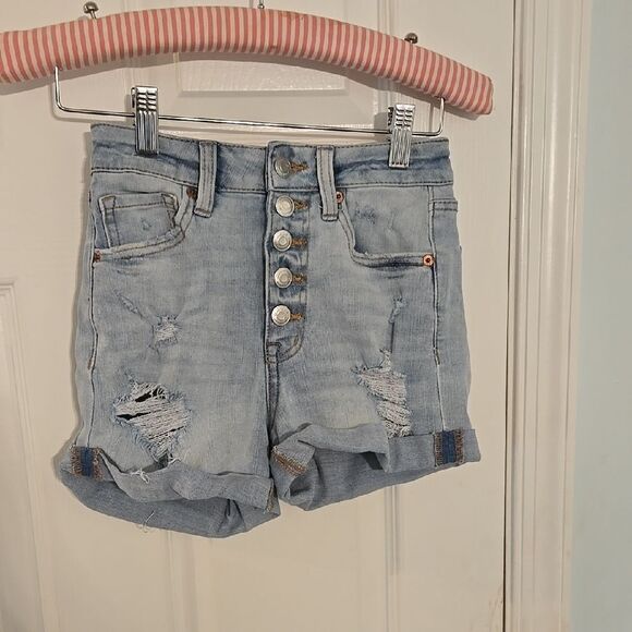 Stylish Light Blue Denim Shorts - Picture 1 of 8